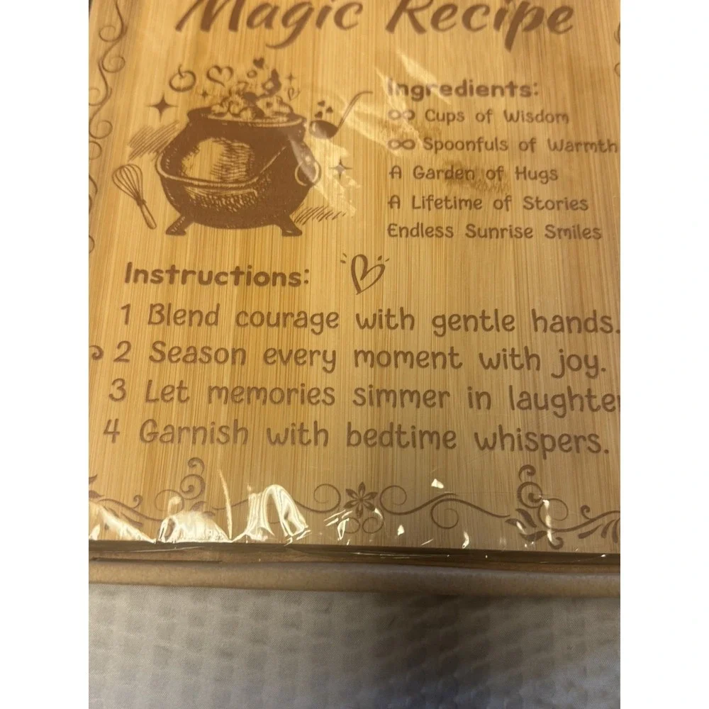 Mom's Magic Recipe Personalized Cutting Board with 3 Spoons Gift Set New
